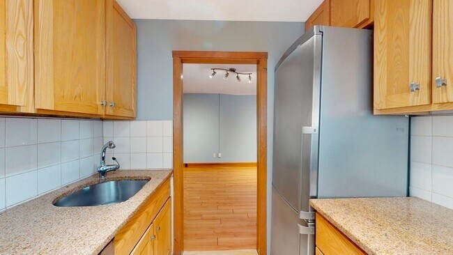 Foto del edificio - 306 Savin Hill Ave