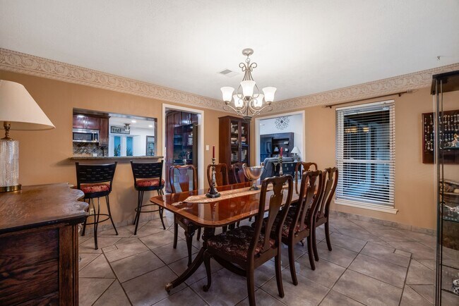 Foto del edificio - 127 Sagewood Dr