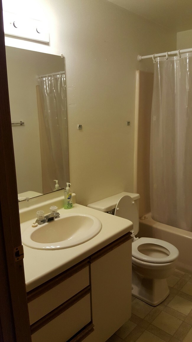 Building Photo - 2120 N Sherri Lin Ct