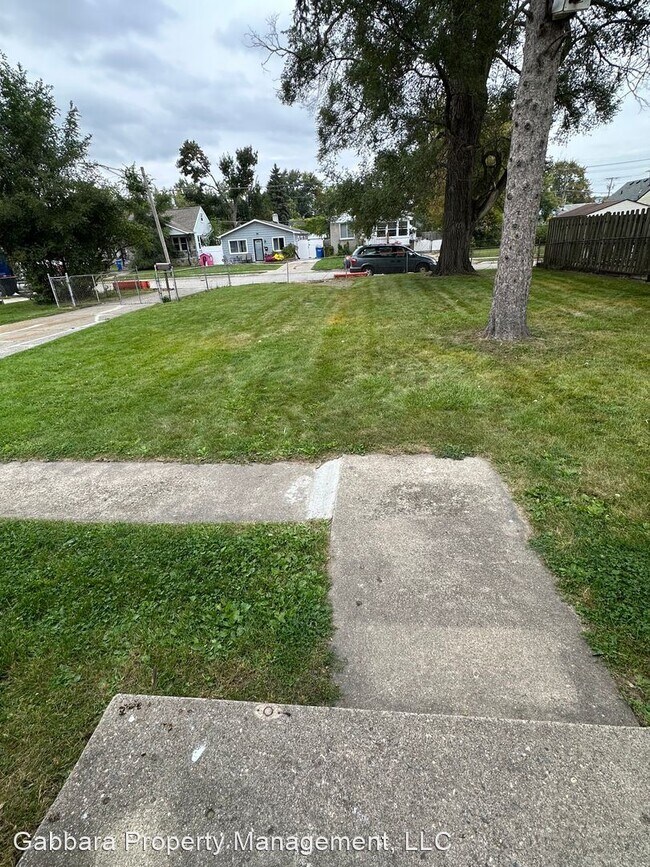 Foto del edificio - 3 br, 1 bath House - 8716 Chapp Ave
