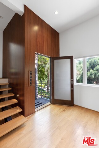 Building Photo - 5669 Tuxedo Terrace