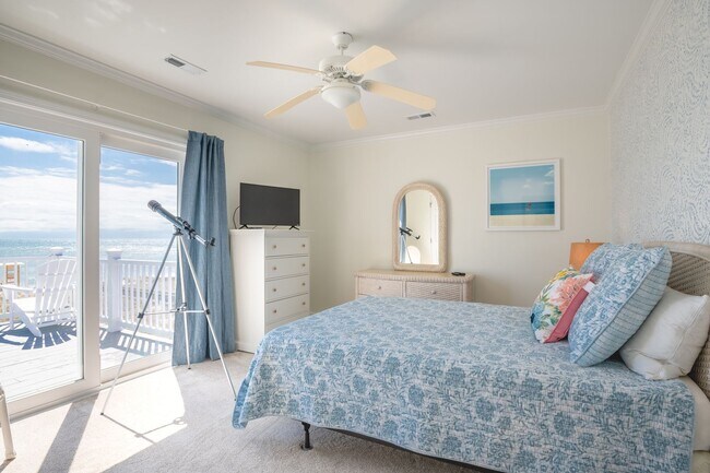 Foto del edificio - 837 Fort Fisher Blvd S