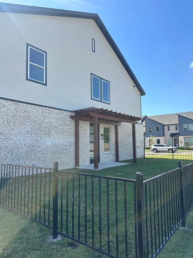 Foto del edificio - 8926 Lowell St