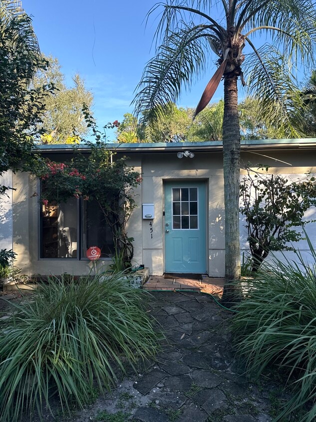 Photo - 451 NE 134th St (North Miami, FL)