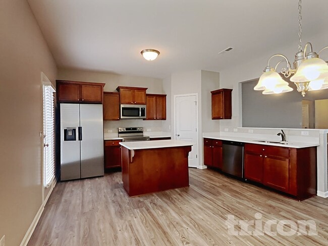 Foto del edificio - 1919 Rockycreek Ln