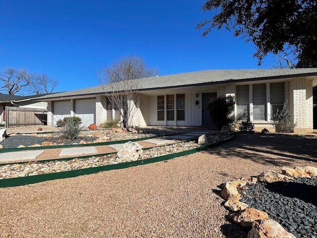 Foto del edificio - 2206 Kenbridge Dr