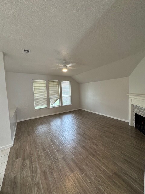 Foto del edificio - 2068 Pecan Creek Dr