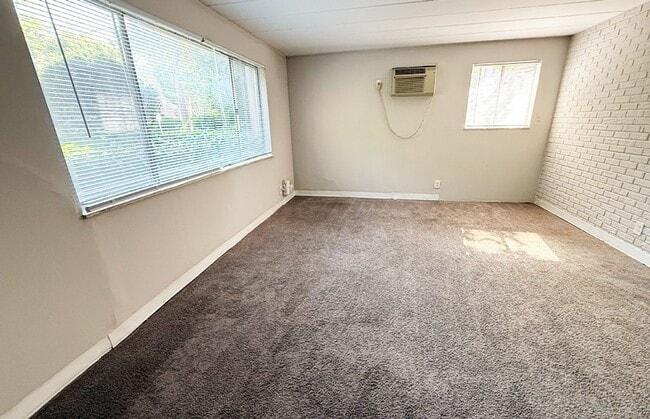 Building Photo - 331 Shiloh St