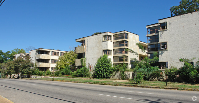 Building Photo - Grove Court Apartments