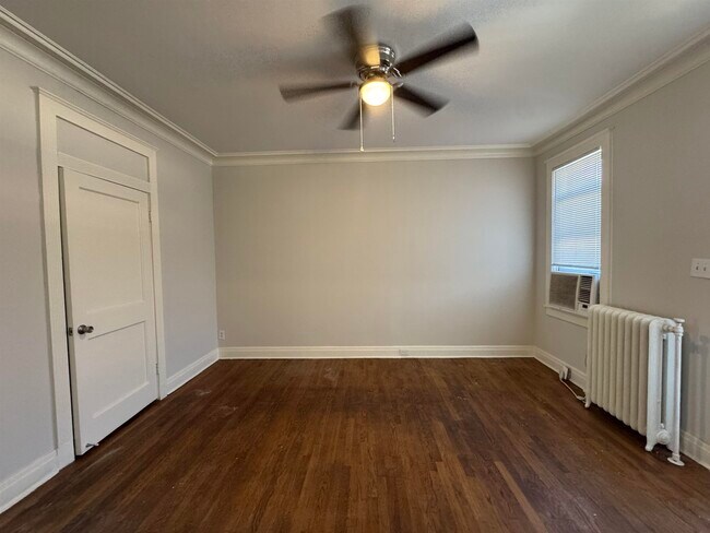 Foto del edificio - 1351 Linden Ave