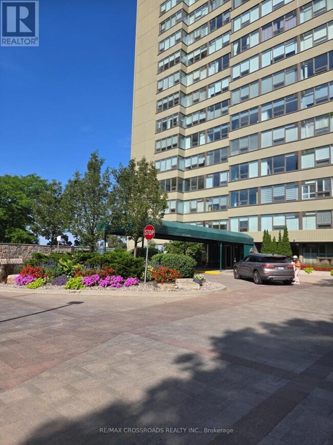 Building Photo - 55-1855 Skymark Dr