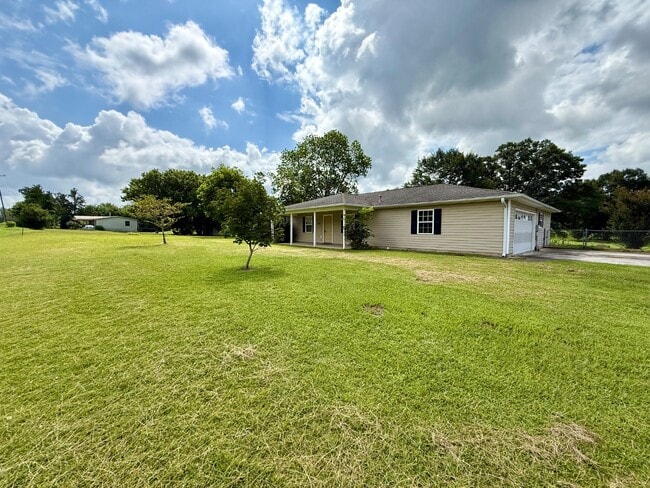 Foto del edificio - 1571 Hambrick Dr