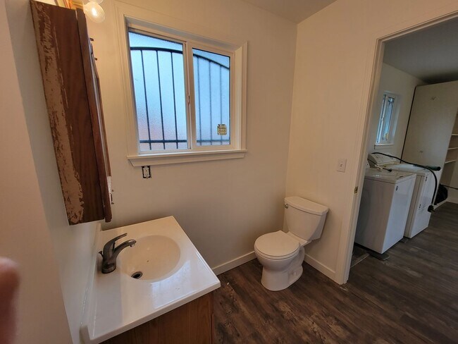 Foto del edificio - Welcome Home - Available Now