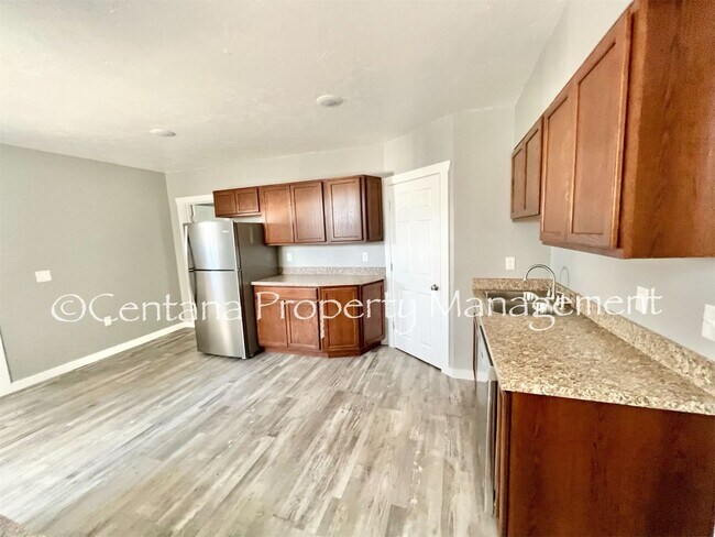 Foto del edificio - 317-321 N. Washington