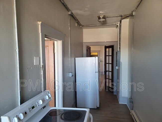 Foto del edificio - 601 Monroe Ave