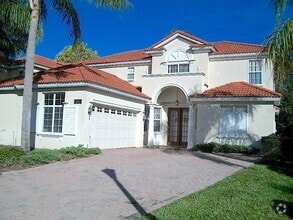 Building Photo - 1035 Lascala Dr