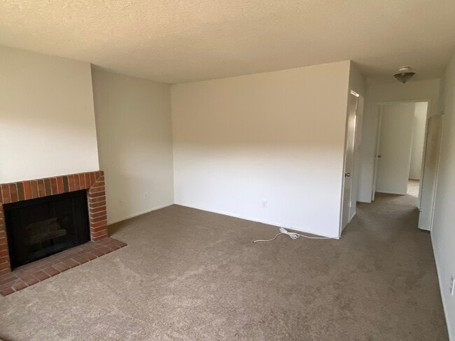 Building Photo - 3414 Jasmine Ave