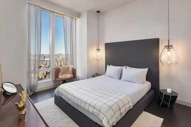 Building Photo - 1 bedroom in New York NY 10002