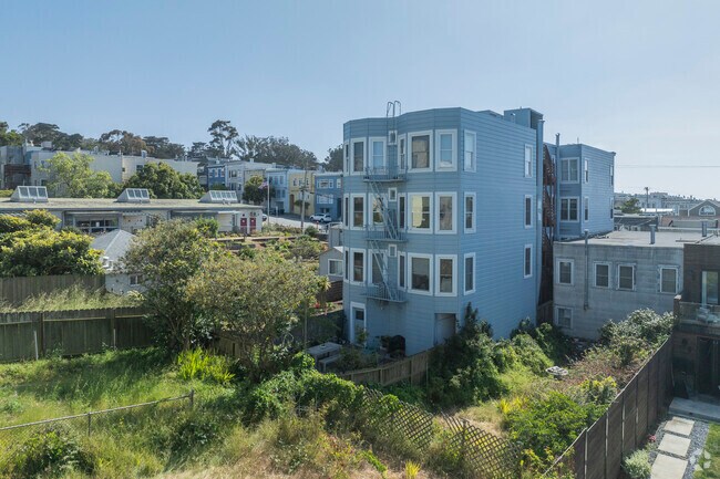 Alternate Exterior - 724 16th Ave