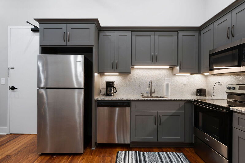 Foto del edificio - 10 W Main St