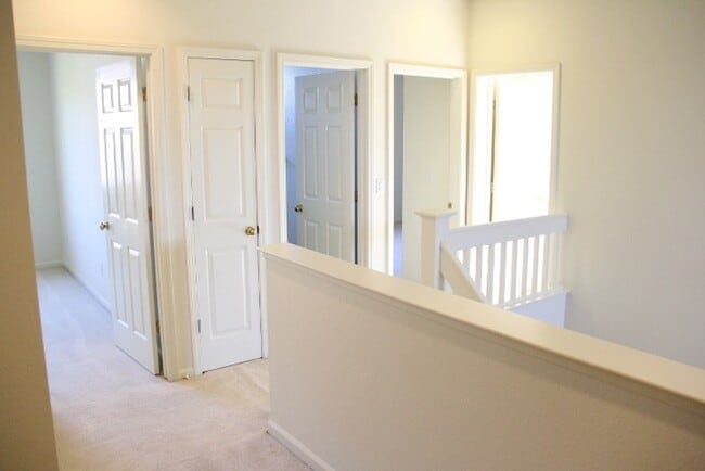 Building Photo - 1724 Feasel Ct
