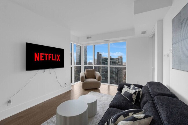 Building Photo - 300 Front St W