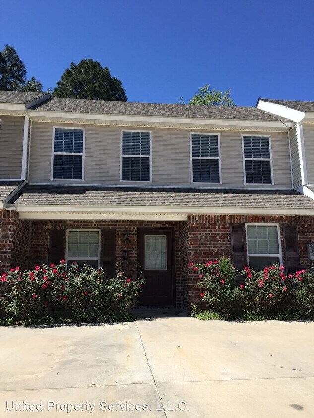 Primary Photo - 3 br, 2 bath House - 111 Padre