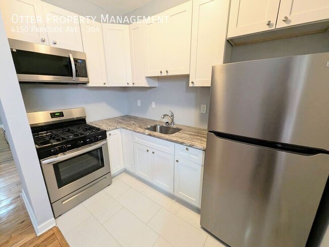 Foto del edificio - Lovely 2BR/1BA in Charming West Philly Apt...