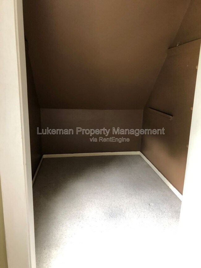 Foto del edificio - 1020 W Kalamazoo Ave