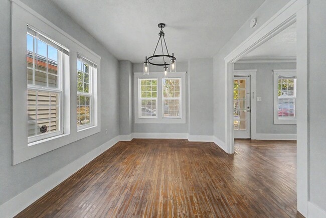 Building Photo - 1122 I St