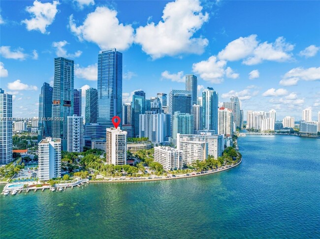 Foto del edificio - 1450 Brickell Bay Dr