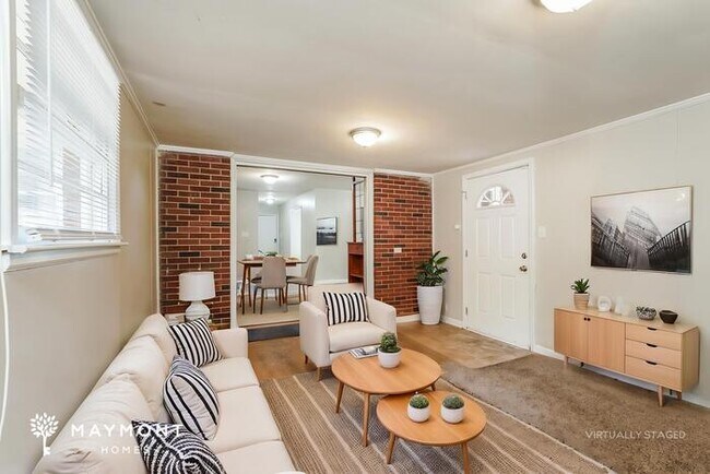 Foto del edificio - 2118 Cadden Rd