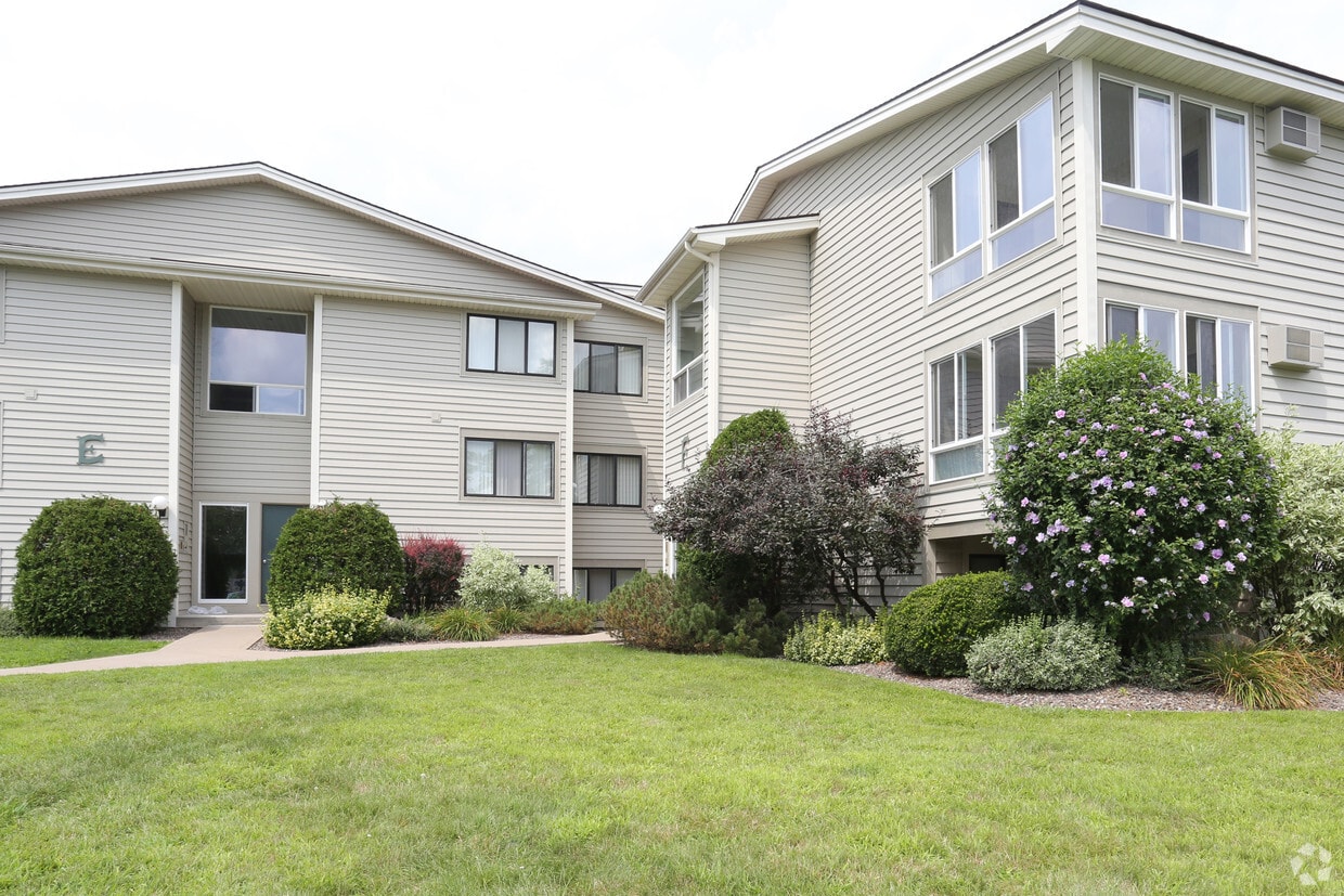 Willow Stream Apartments South Liverpool, NY