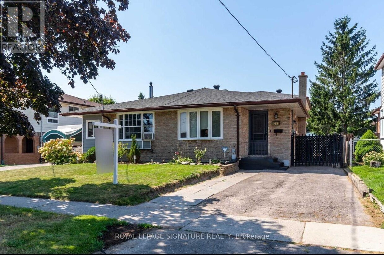 Primary Photo - 1272 Cedar St