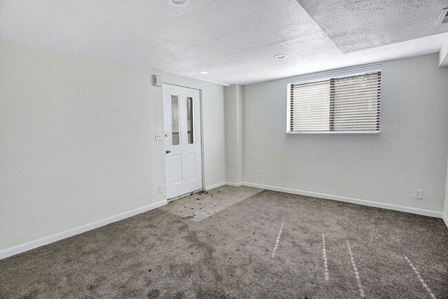 Building Photo - 1430 Denver St