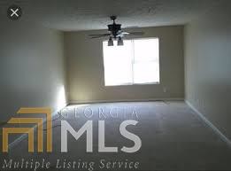 Building Photo - 2204 Fairington Ridge Cir