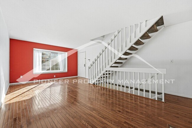 Foto del edificio - Charming Condo with Central AC and Balcony