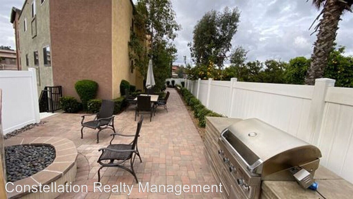 6755 Mission Gorge Rd, San Diego, CA 92120 - Room for Rent in San