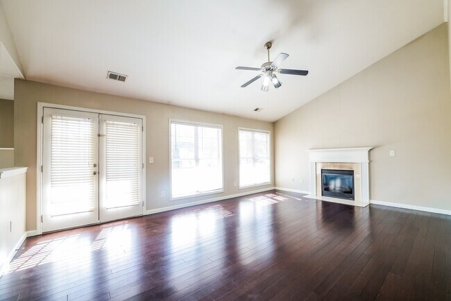 Building Photo - 308 Trailside Dr