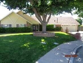 Building Photo - 43901 Fabrik Ave