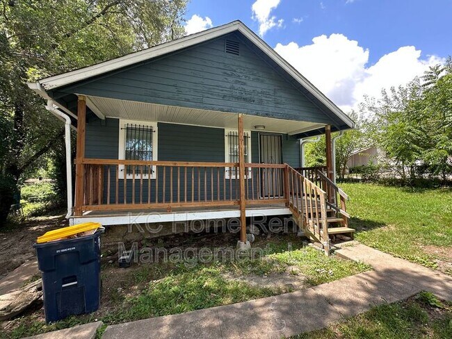 Foto del edificio - 4438 Bales Ave