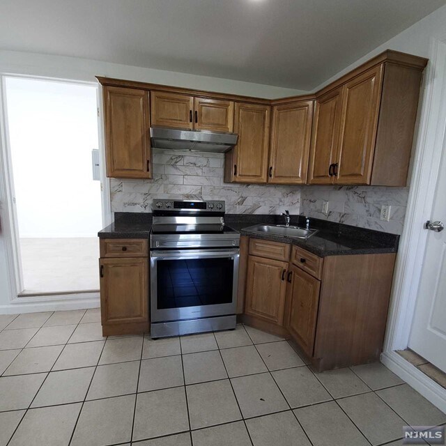 93 Dixon Ave, Paterson, NJ 07501 Room for Rent in Paterson, NJ