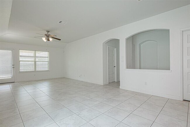 Building Photo - 11223 Victoria Hollow Trace