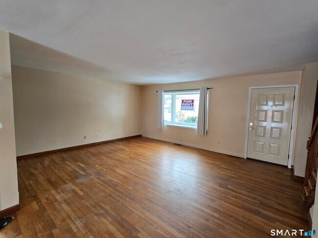 Building Photo - 7 Bryson Ave