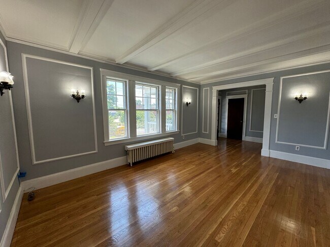 Foto del edificio - Spacious 3-Bedroom, 1-Bath Duplex in Haver...