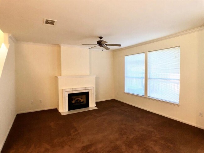 Foto del edificio - 4620 W William Cannon Dr