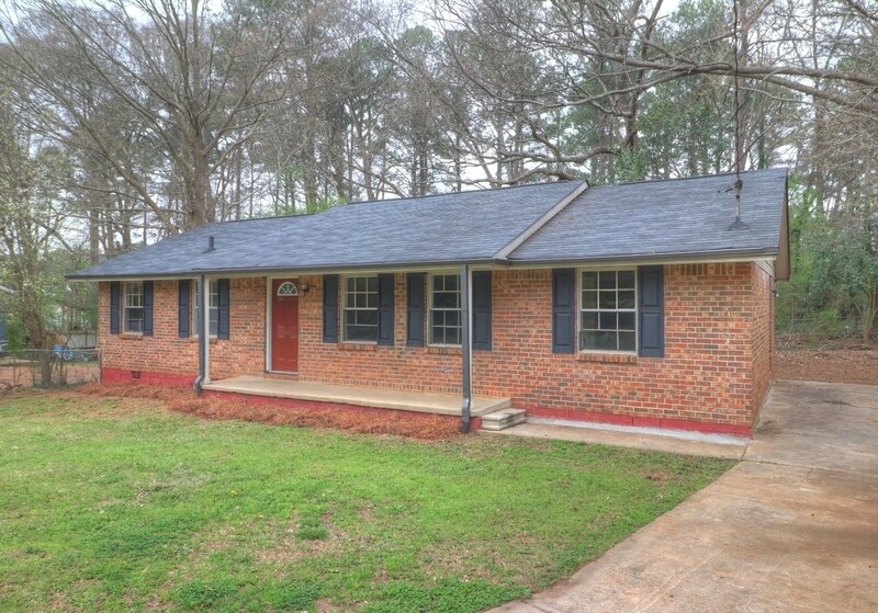 8075 Attleboro Dr, Jonesboro, GA 30238 House Rental in Jonesboro, GA