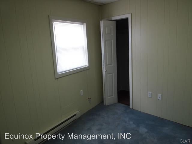 Building Photo - 1398 Newport Ave