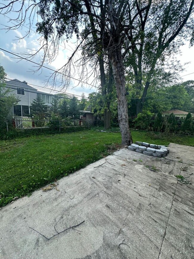 Foto del edificio - 923 W 187th St