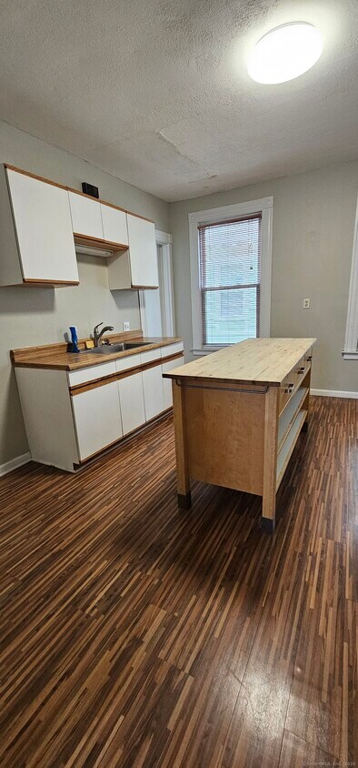 Foto principal - 285 Willow St